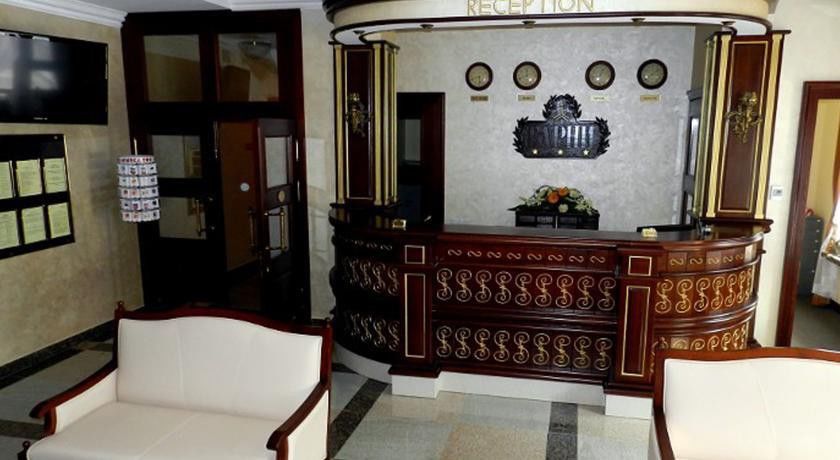Garni Hotel Минск Екстериор снимка