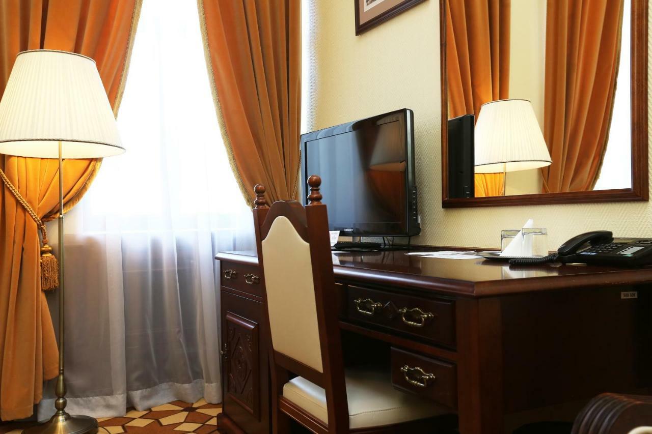 Garni Hotel Минск Екстериор снимка