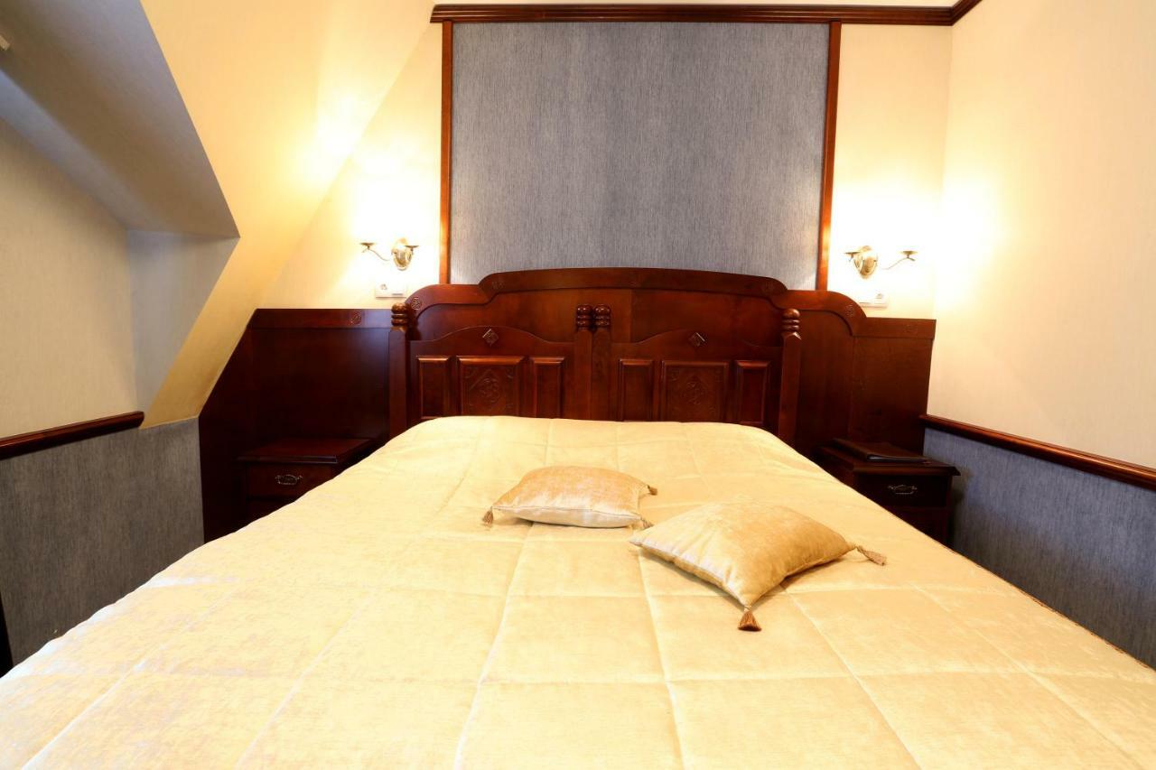 Garni Hotel Минск Екстериор снимка